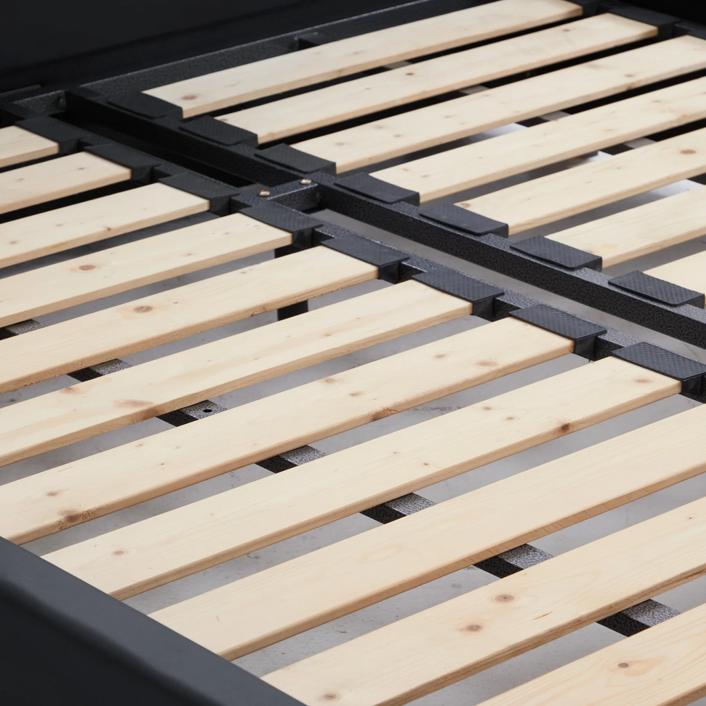 Butter Puff Leather Bed