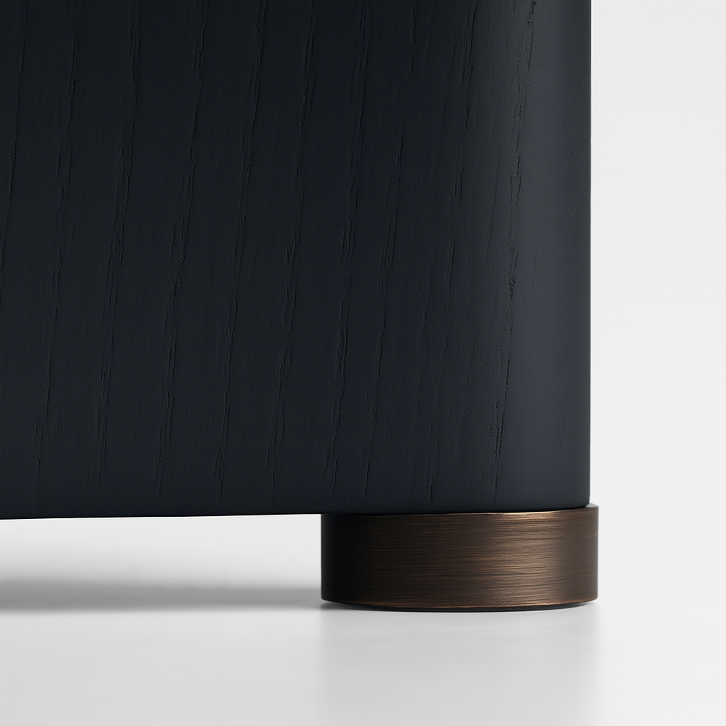 Dysis Round Dining Table