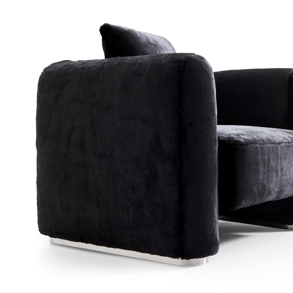Obsidian Plush Accent Chair
