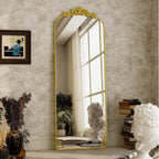 Miroir arqué pleine longueur avec motif floral baroque