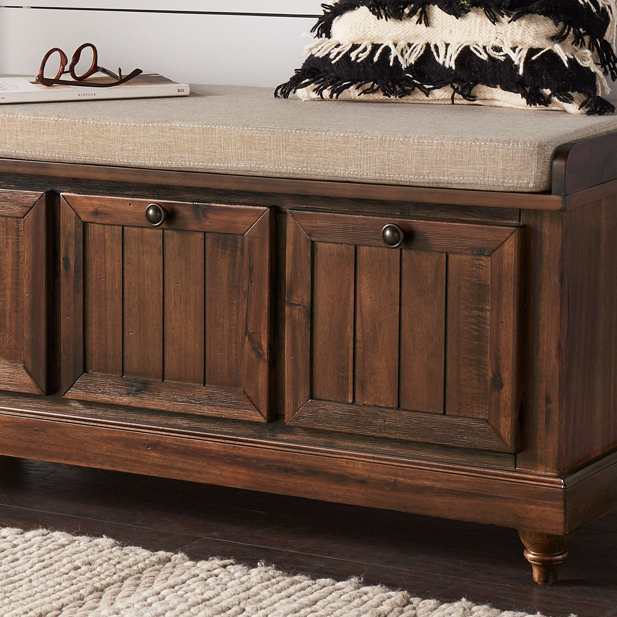 Banc de rangement Granger avec coussin d'assise en lin par iNSPIRE Q Classic