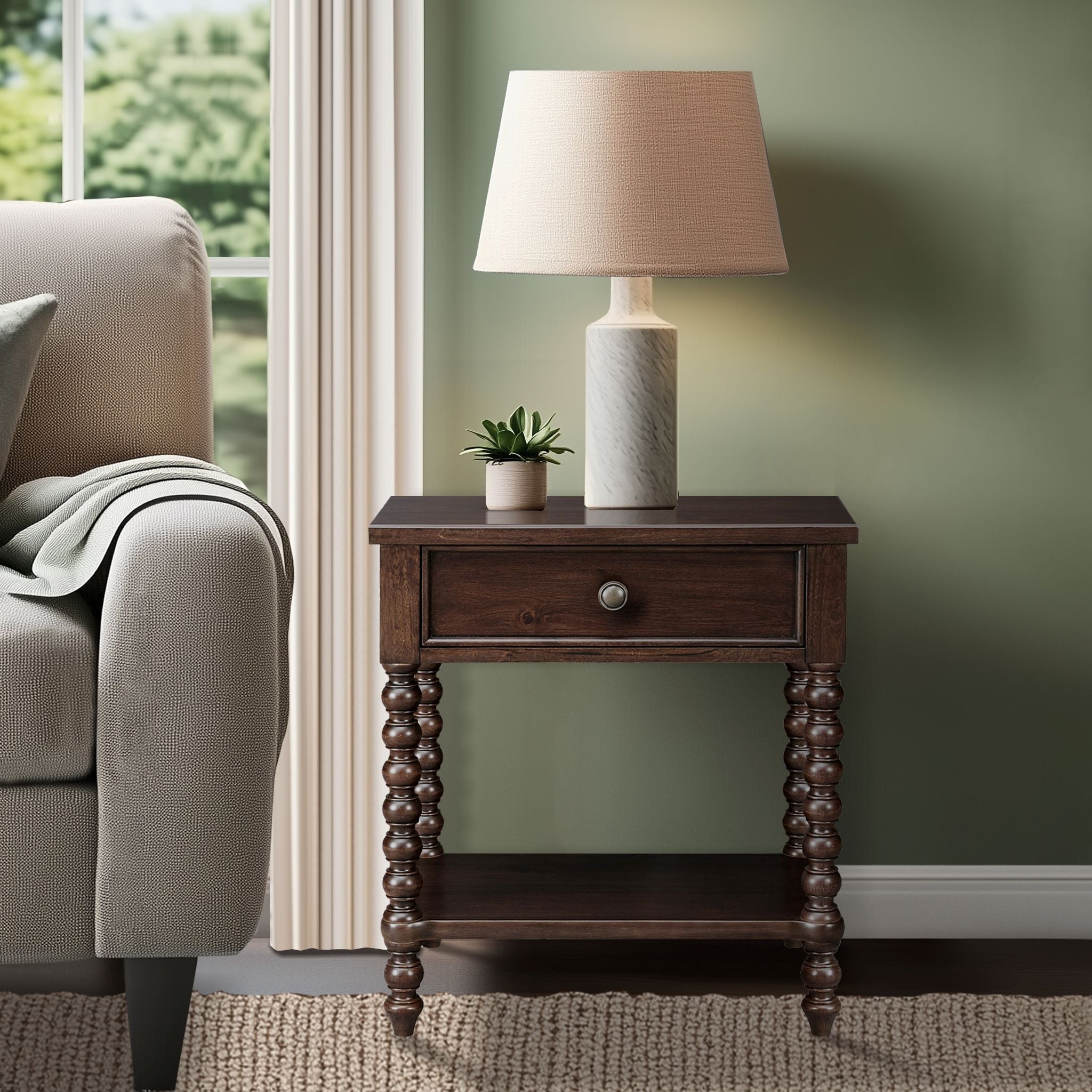 Table de chevet Madison Park Signature Beckett en bois tourné avec tiroir et étagère