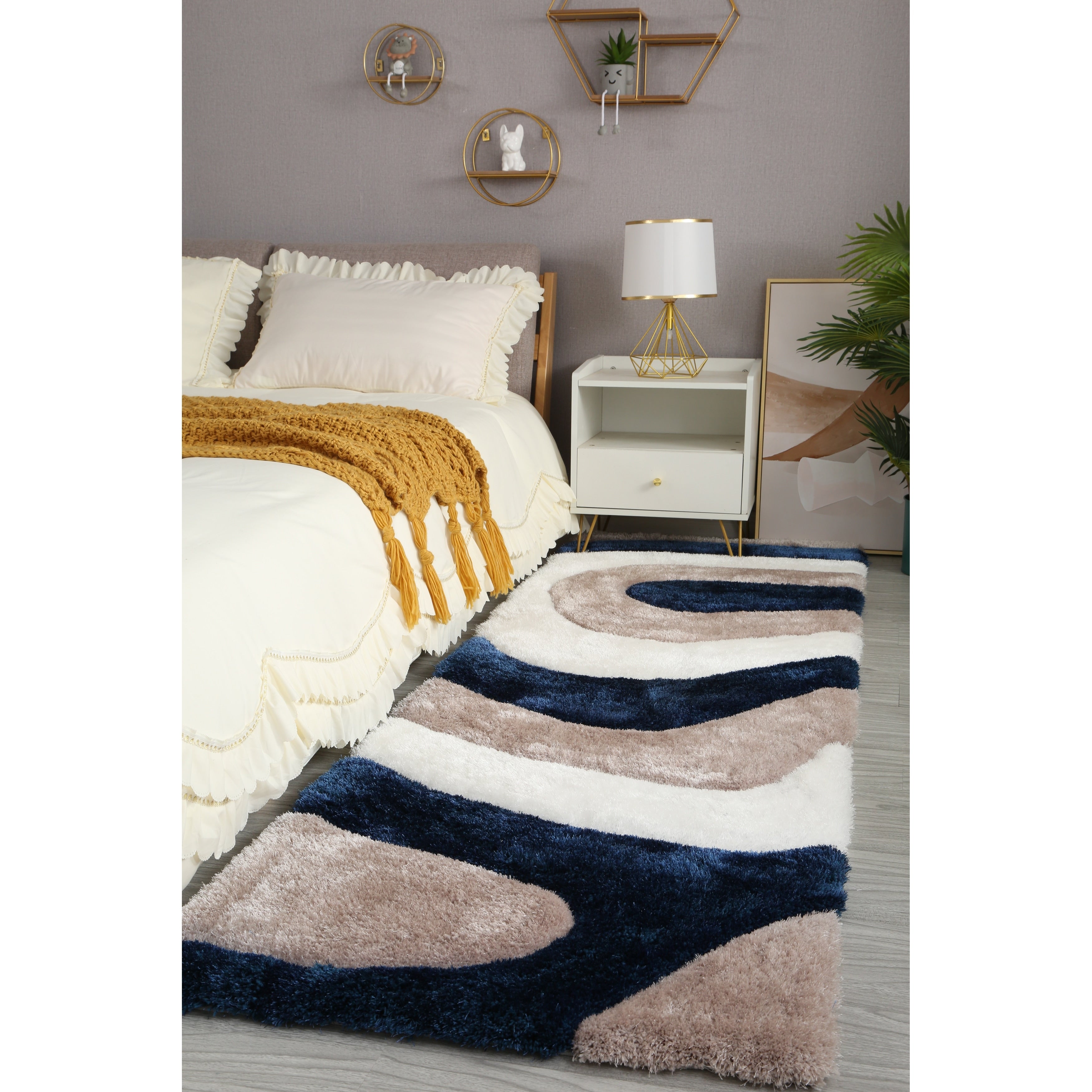 Tapis à poils longs Mateos au design abstrait