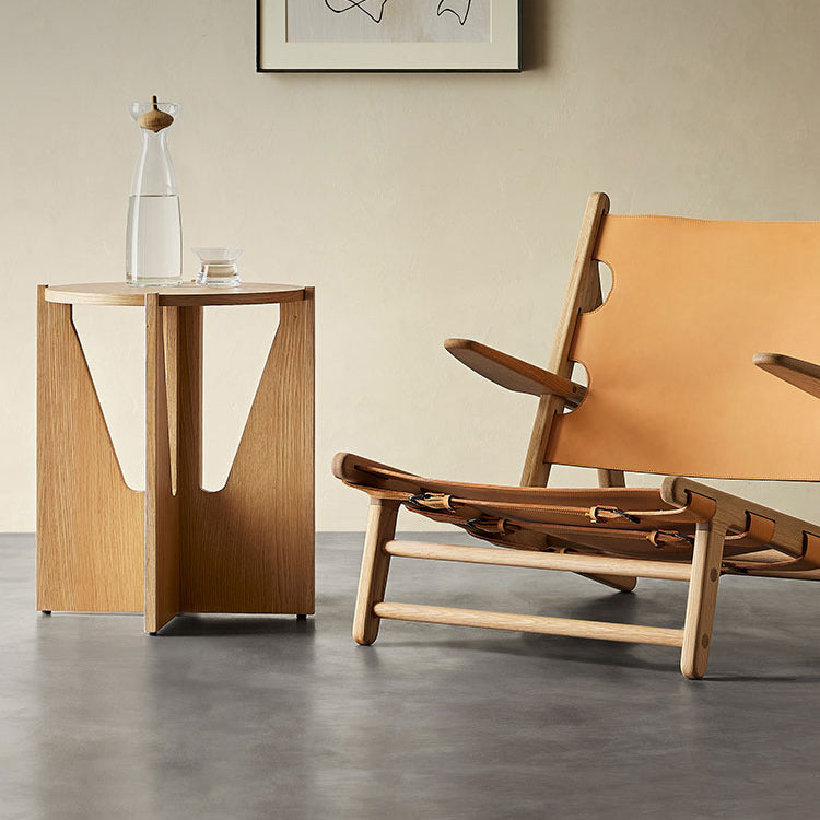 Vivid Oak Round Accent Side Table