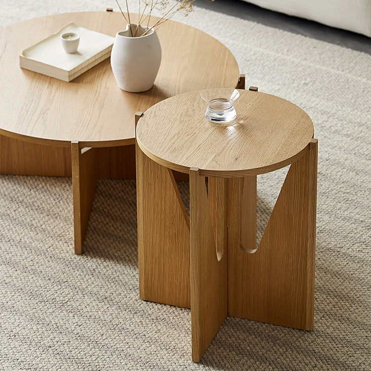 Vivid Oak Round Accent Side Table