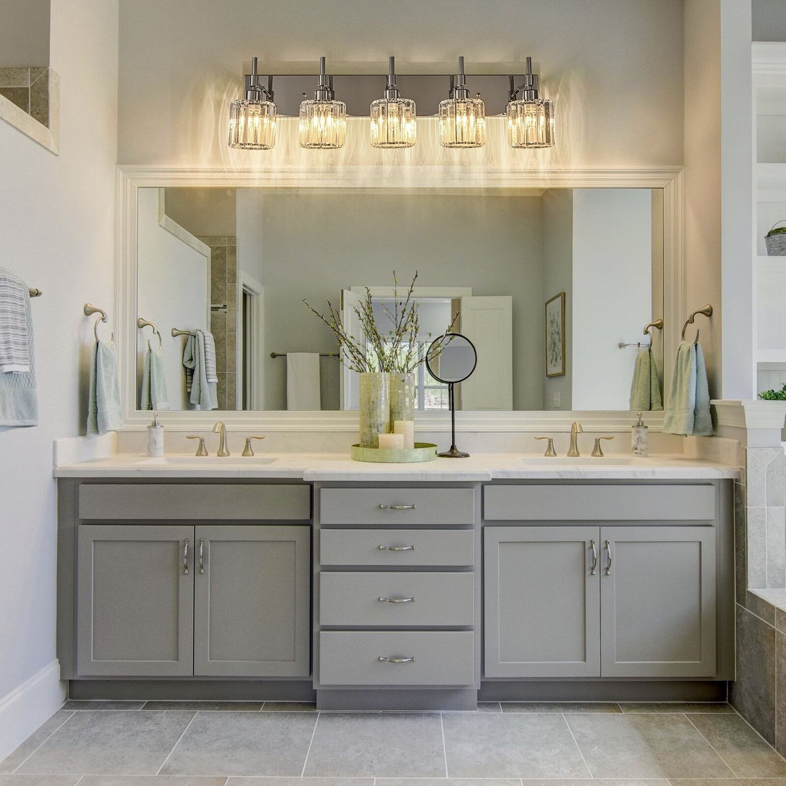 Appliques murales modernes à intensité variable pour salle de bain avec abat-jour en cristal