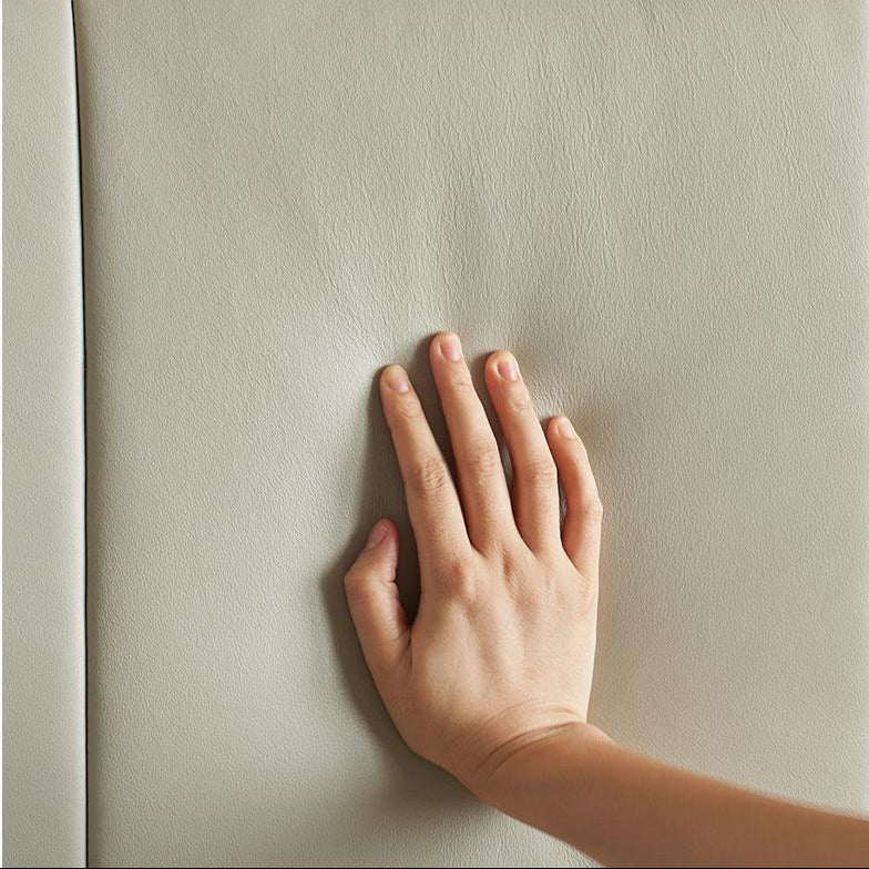 Muffin Edge Leather Bed