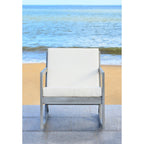 Chaise à bascule d'extérieur Makaila de SAFAVIEH avec coussin - 26 L x 31 P x 38 H