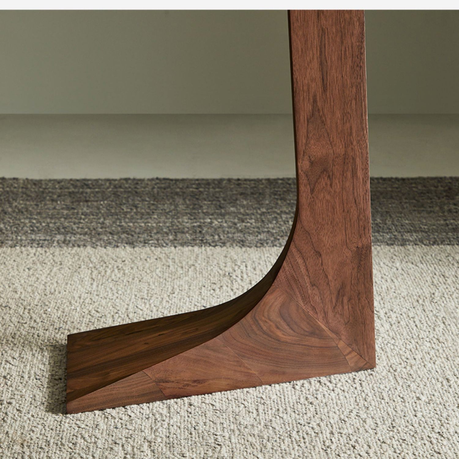 Sea Lion Stainless Steel Round Side Table