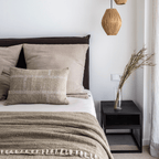 Table de chevet en rotin | Noire