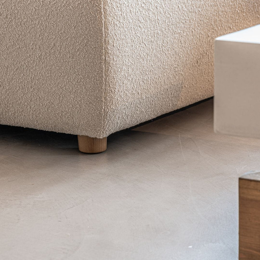 Pieds en bois de teck de Lagos