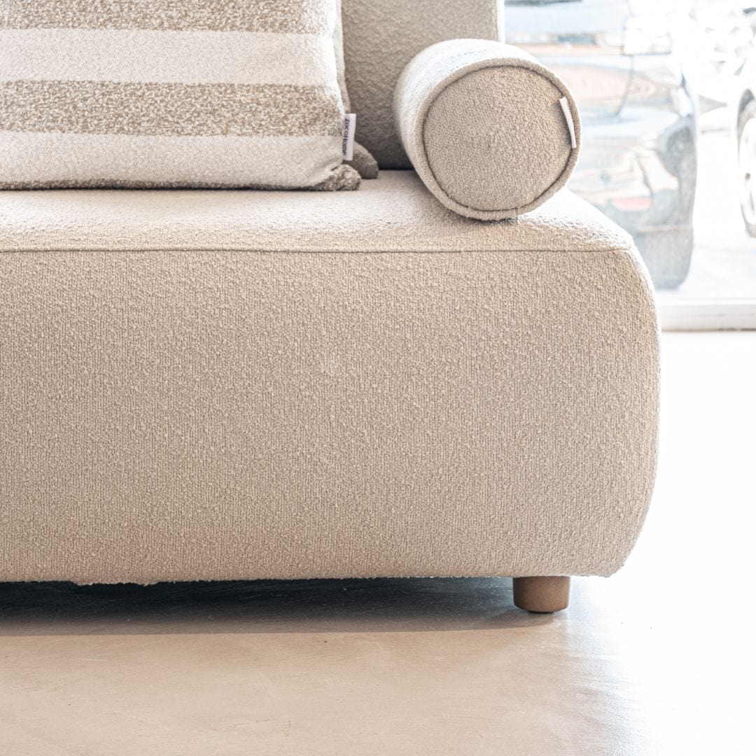 Pieds en bois de teck de Lagos