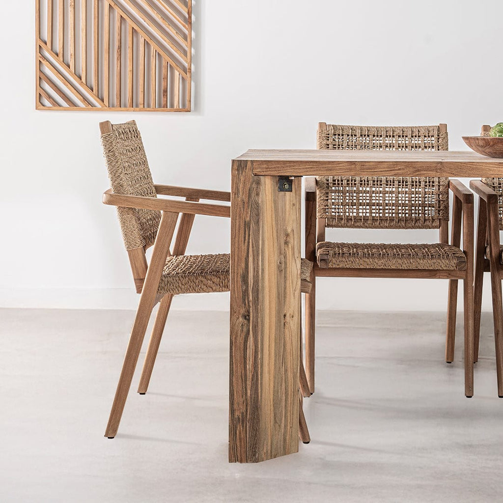 Chaise de salle à manger sereine